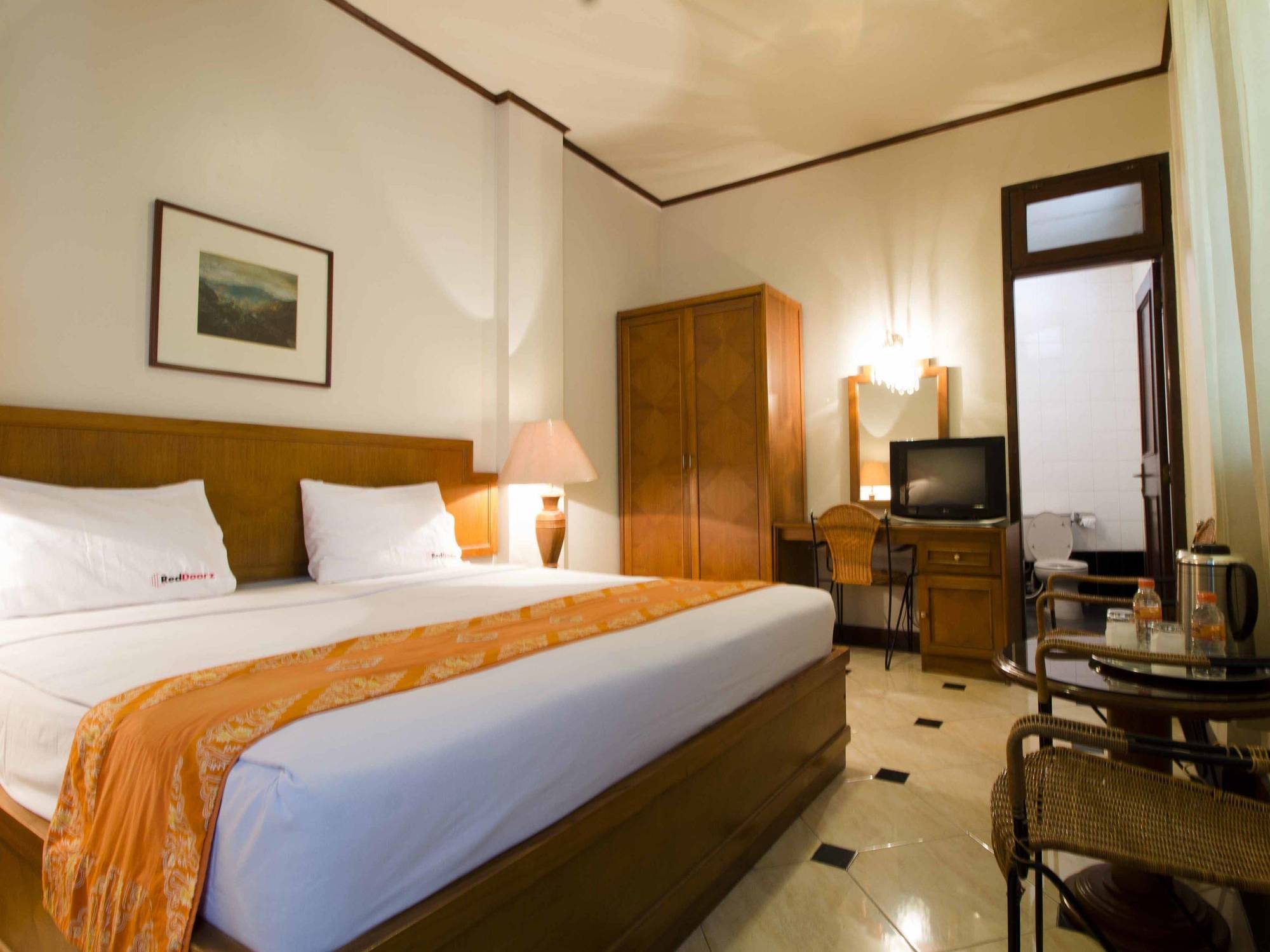 Reddoorz @ Dago Hotel Bandung Exterior foto